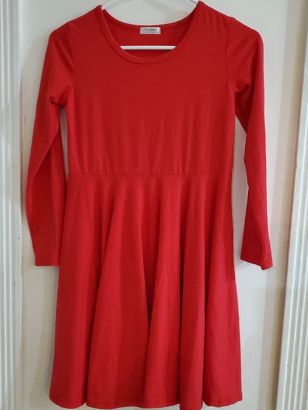 Girl's Red Dress Twirling Size 150 Size 12